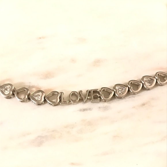 VALENTINES DAY! MATCHING HEART SET - Picture 4 of 7